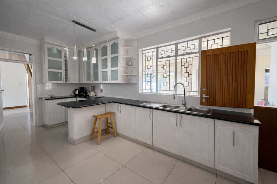 4 Bedroom Property for Sale in Mohadin North West